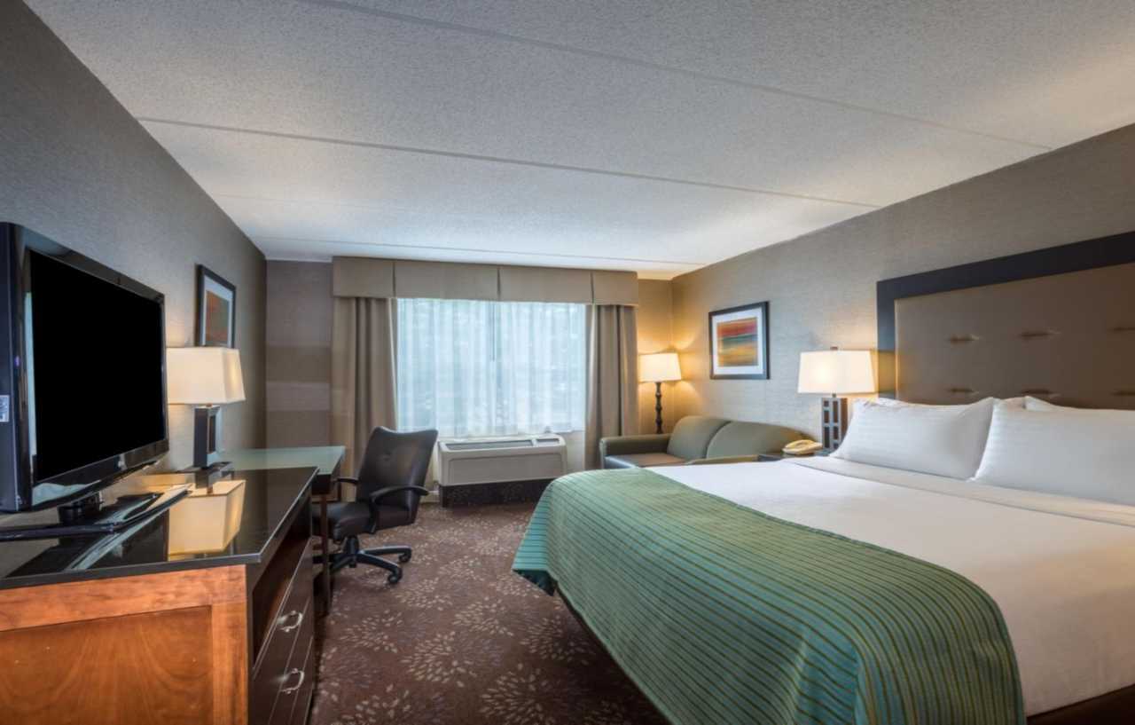 Holiday Inn South Kingstown-Newport Area By Ihg Exterior photo